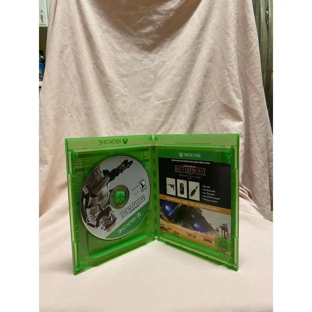 Star Wars Battlefront -- Deluxe Edition (Microsoft Xbox One, 2015)